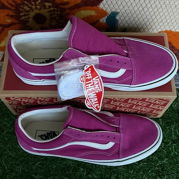 Vans •Old School Fuchsia Red/True White Men’s sneakers